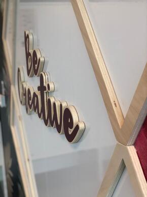 decoration murale entreprise bois et stickers