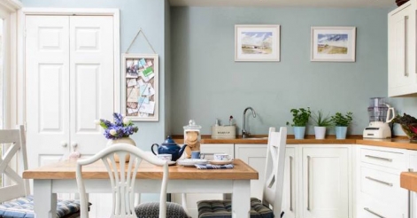 L’attribut alt de cette image est vide, son nom de fichier est paristic-agence-decoration-murale-couleurs-tendance-bleu_pale.jpg.